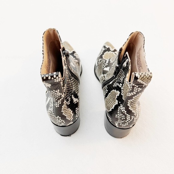 Saks Fifth Avenue Snakeskin Printed Bootie Pointy Toe GT011-J-1 Size 7.5 - Picture 5 of 9